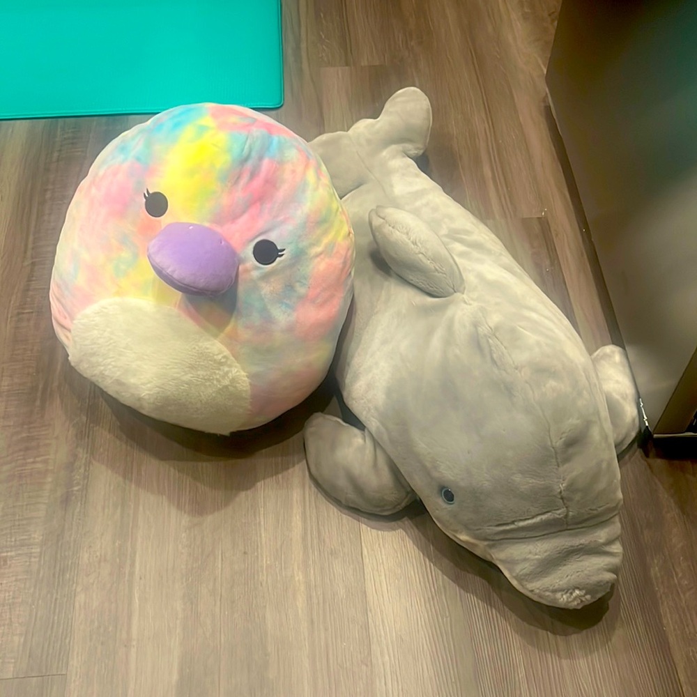 Huge Stuffed Animals! Super cute and soft!